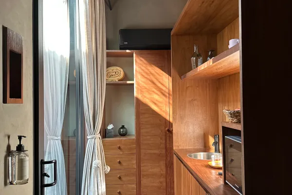 Maatwerk interieur met houten afwerking